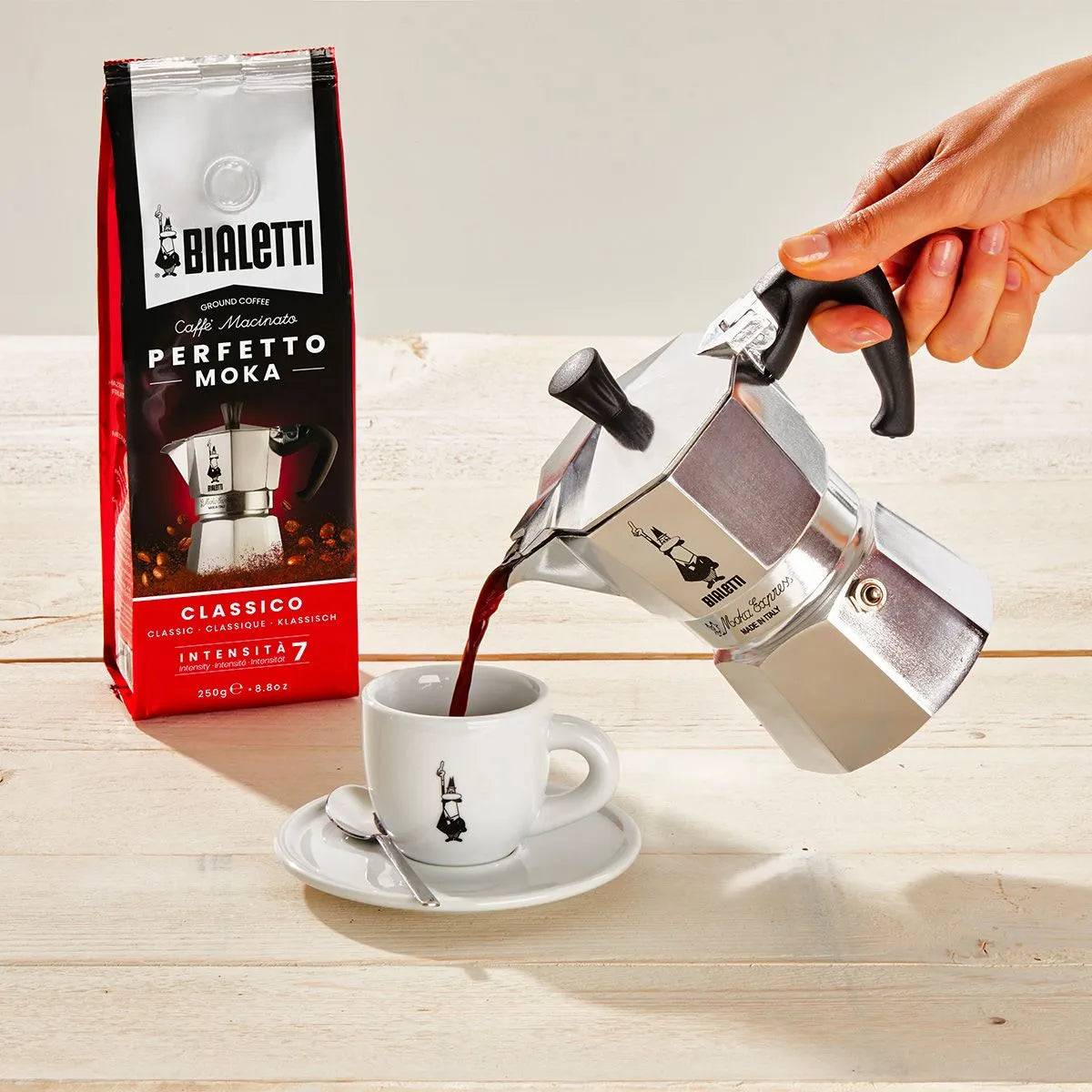 Cafetera Italiana Bialetti Moka Express 6 Pocillos/Tazas Manual